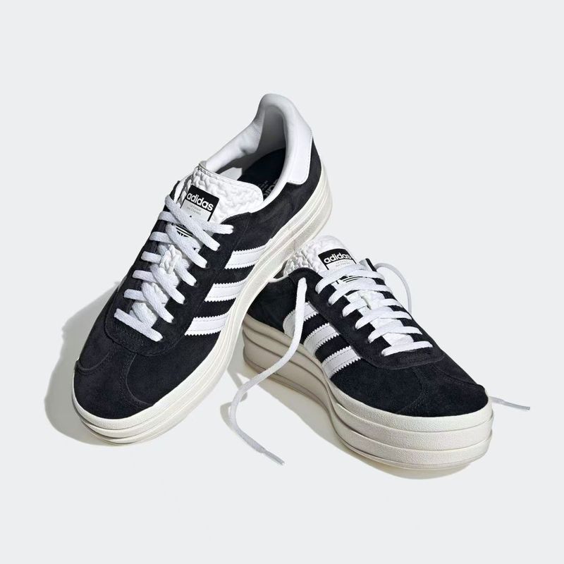 أديداس جازيل بولد دبليو، حذاء  - مراجعة Adidas Shoes Gazelle وسعره